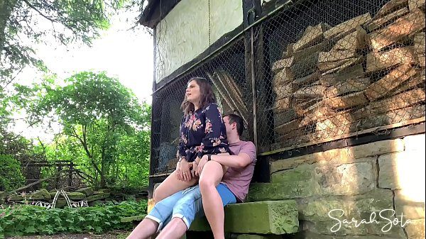 Outdoor sex at an abondand farm evidently – she rides his dick pretty good